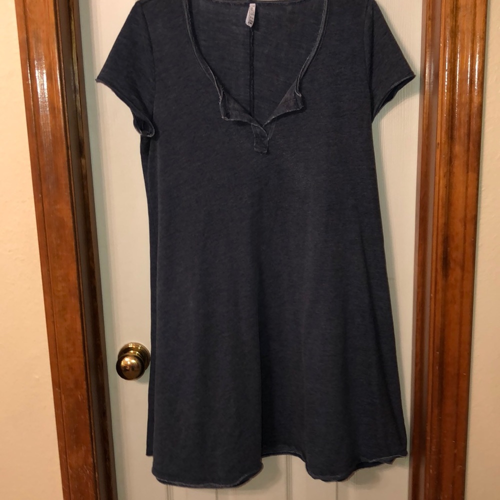 Z Suppy • T Shirt Dress • Navy • Size M